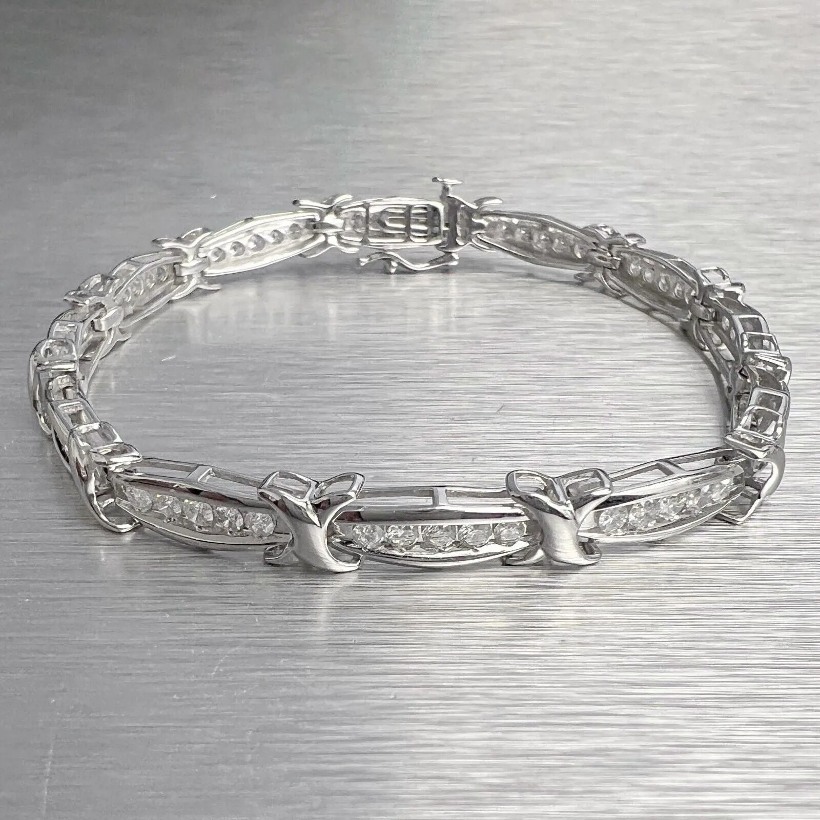 10k White Gold Diamond Station X Crossover Bracelet 2.10ctw G SI2 7.00" 10.9g