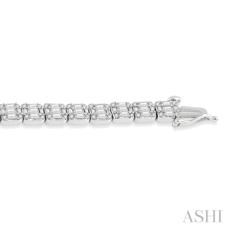 3 1/4 ctw Fusion Baguette and Round Cut Diamond Tennis Bracelet in 14K White Gold