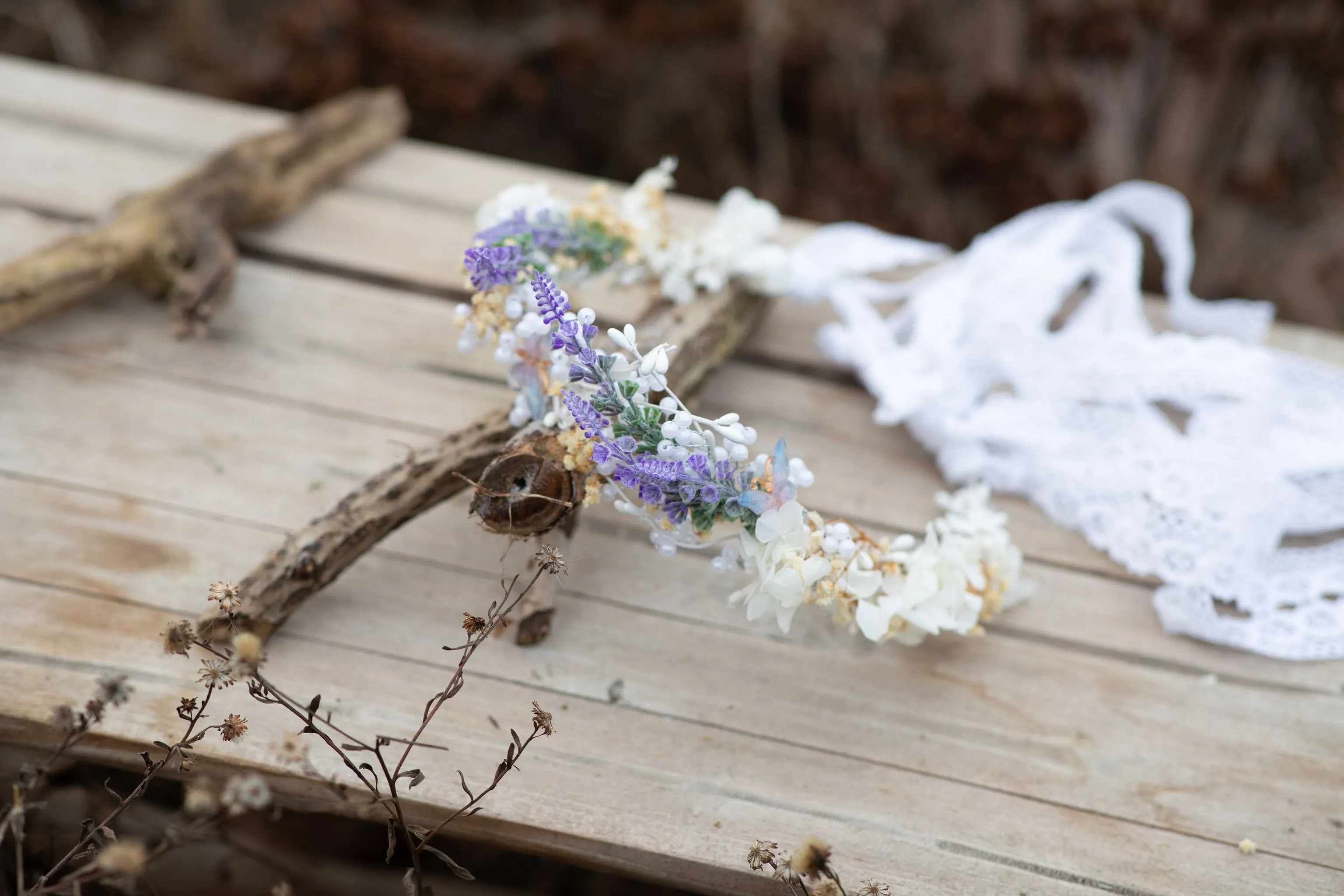 Bridal flower crown Lavender hair crown Wedding accessories Flower crown with laces Unique flower crown Headpiece for bride Photoshoot