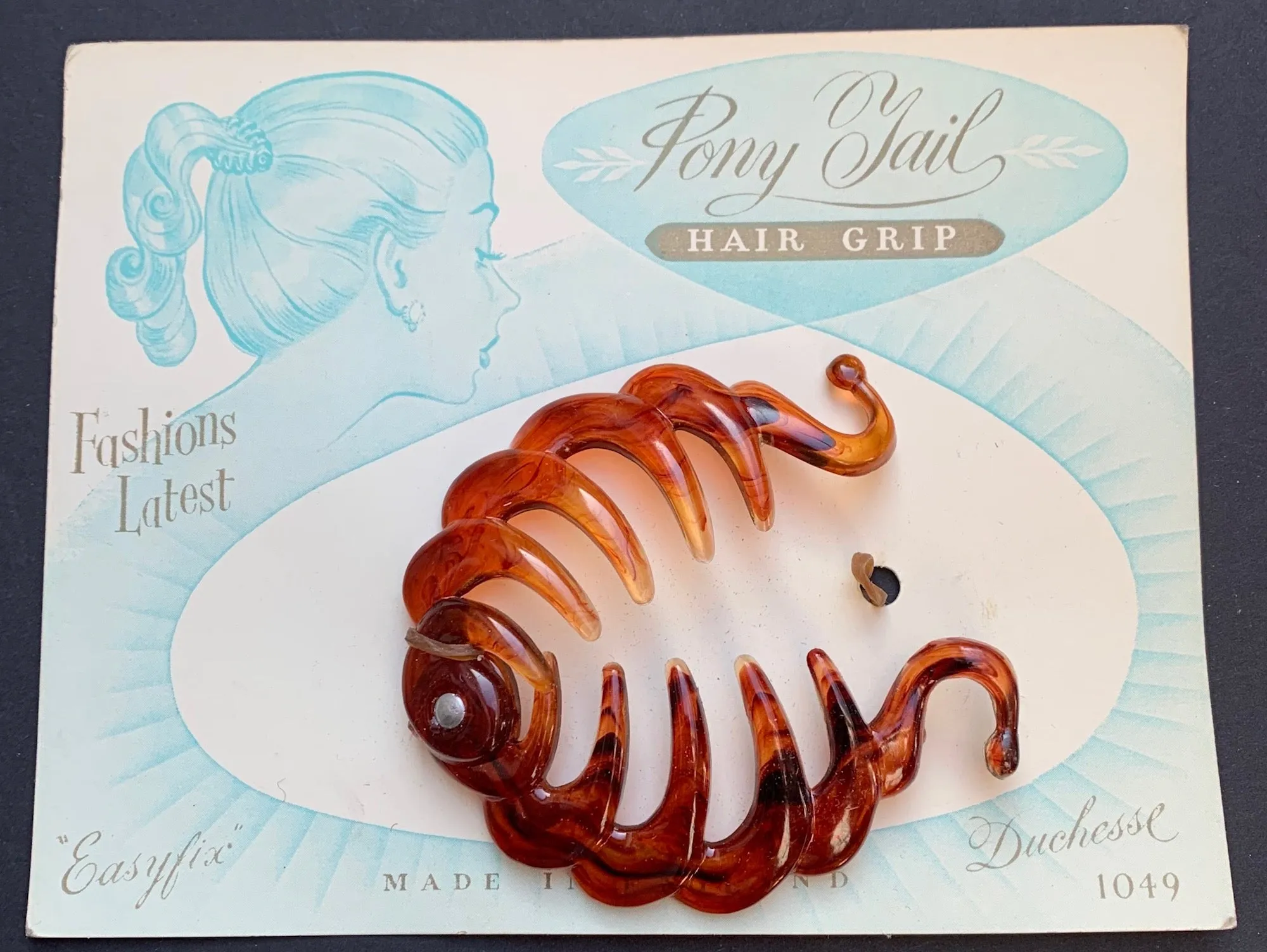 British 1950s Pony Tail 7cm Hair Grip/ Banana Clip on Lovely Display Card.