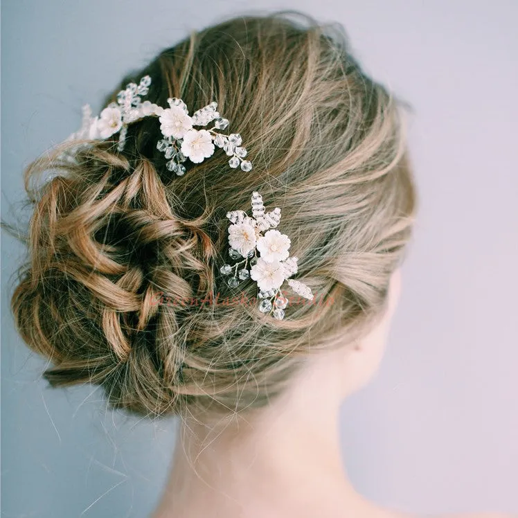 C129. clay florals boho bridal white hair comb and earrings.