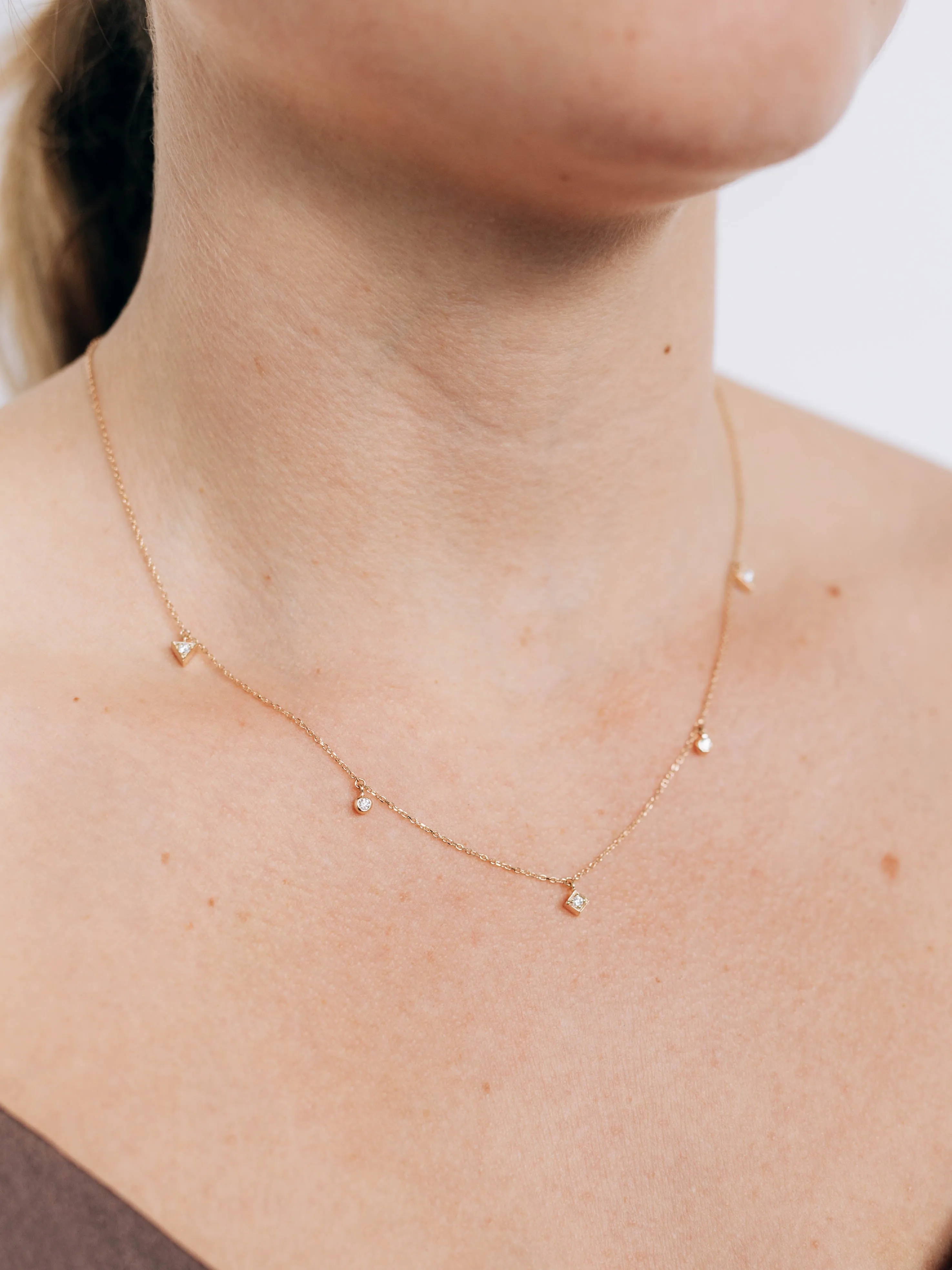 Cléo Erika Floating Geometric Crew Necklace