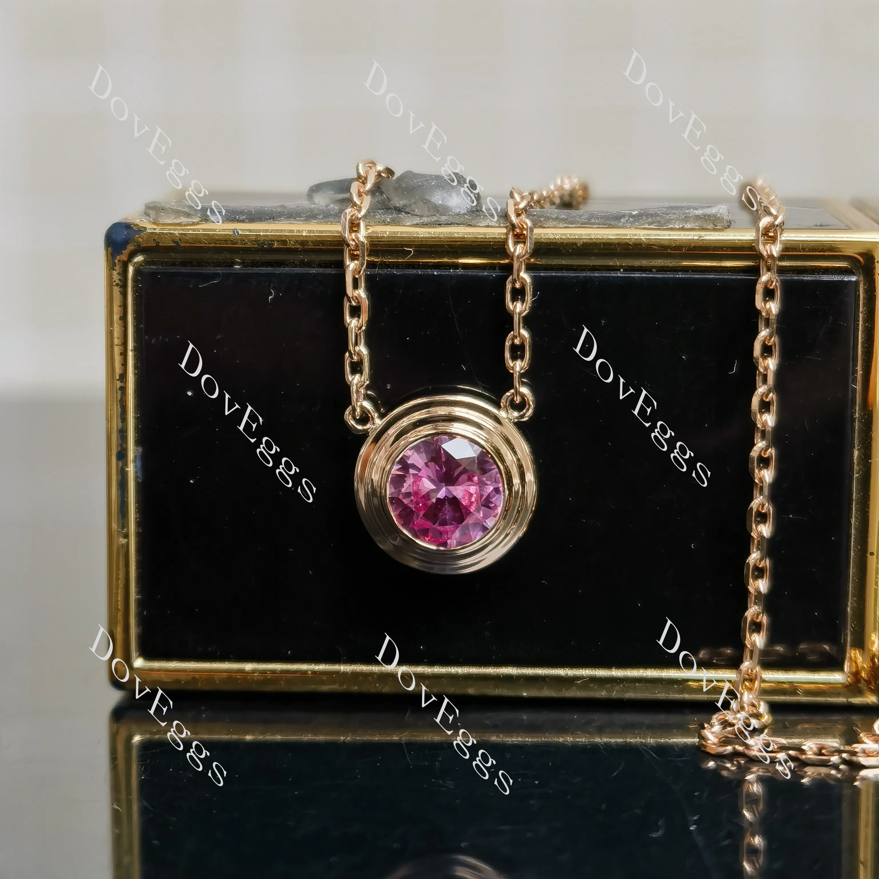 Doveggs round bezel colored gem pandant necklace (with 16'' length chain)