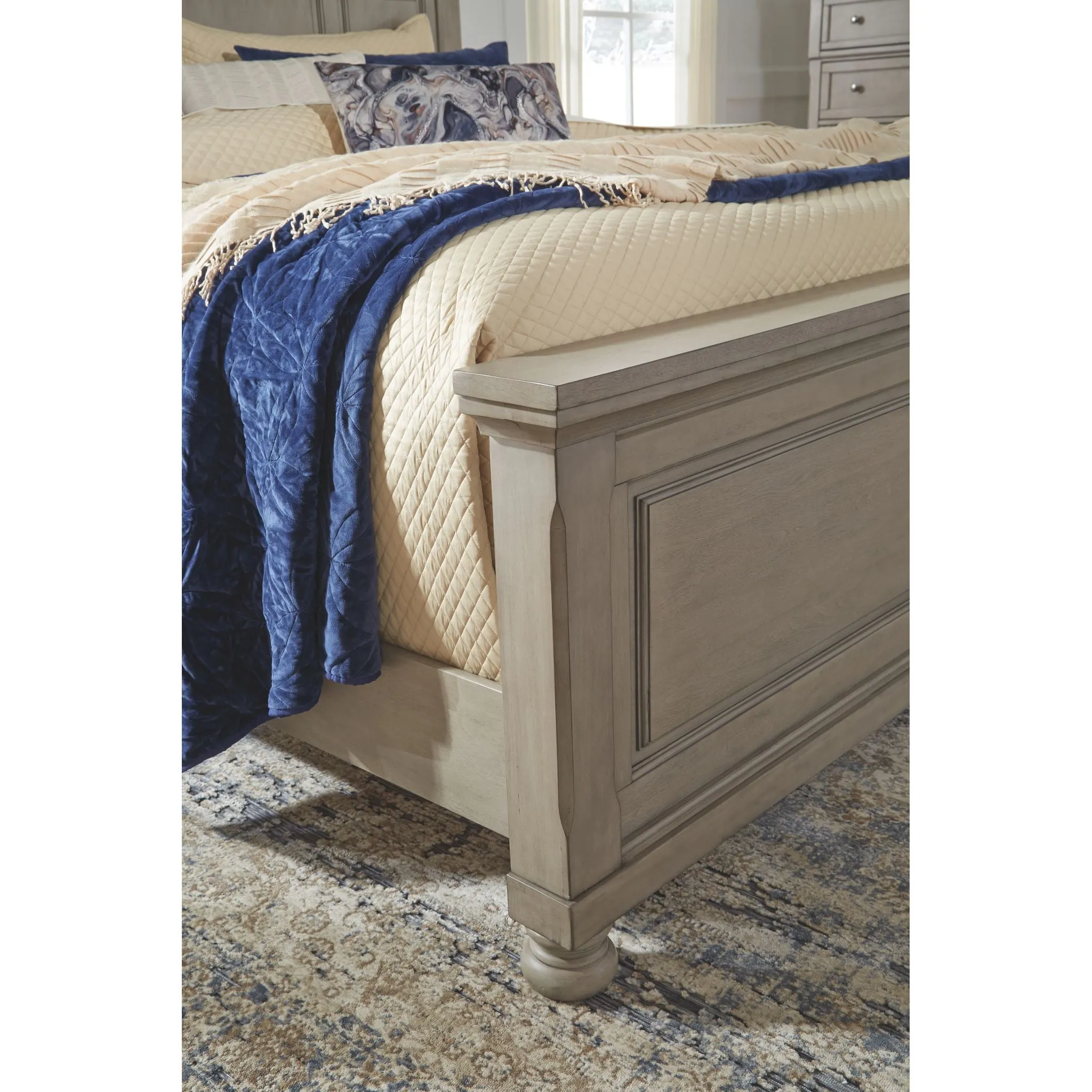 Lettner 3 Piece Panel Bed