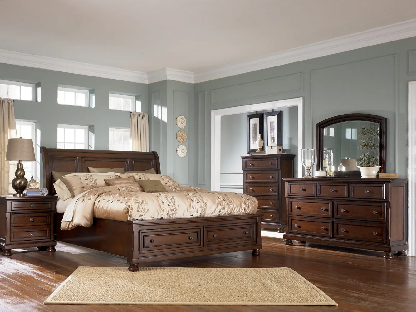 Porter California King Sleigh Bed with Dresser