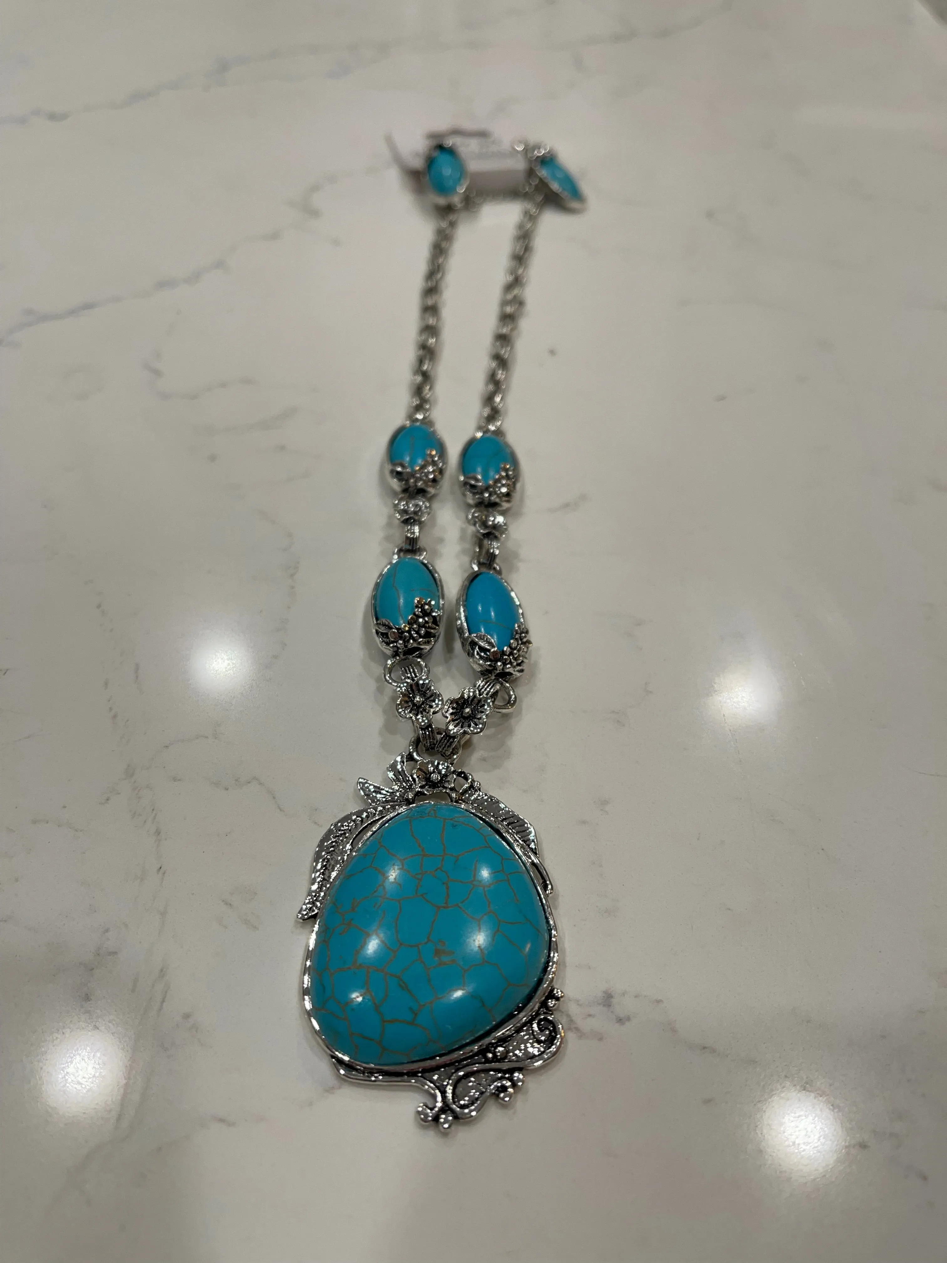 Turquoise and Silver Floral Necklace Set