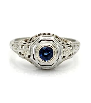 Vintage Art Deco 18K White Gold Filigree Sapphire Ring